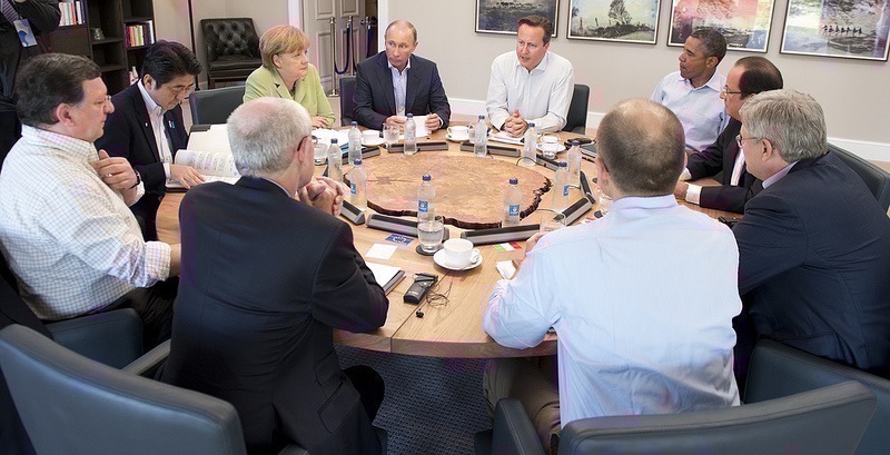 Session de travail des membres du G8 en 2013
